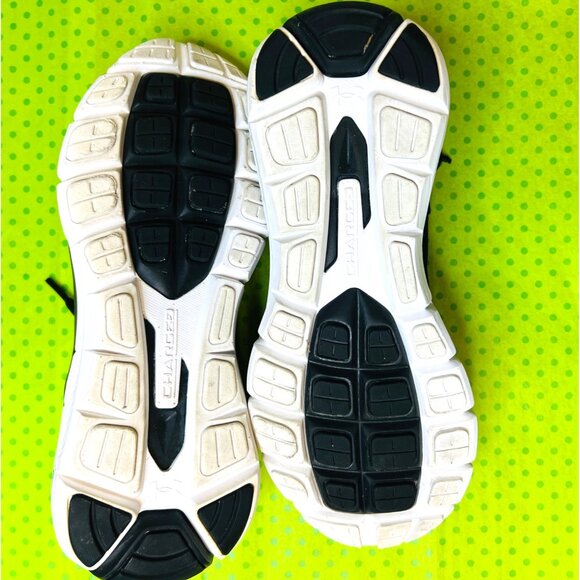 Under Armour Speedform Charged Running Shoes Size 8.5 US Black & White - Picture 7 of 7